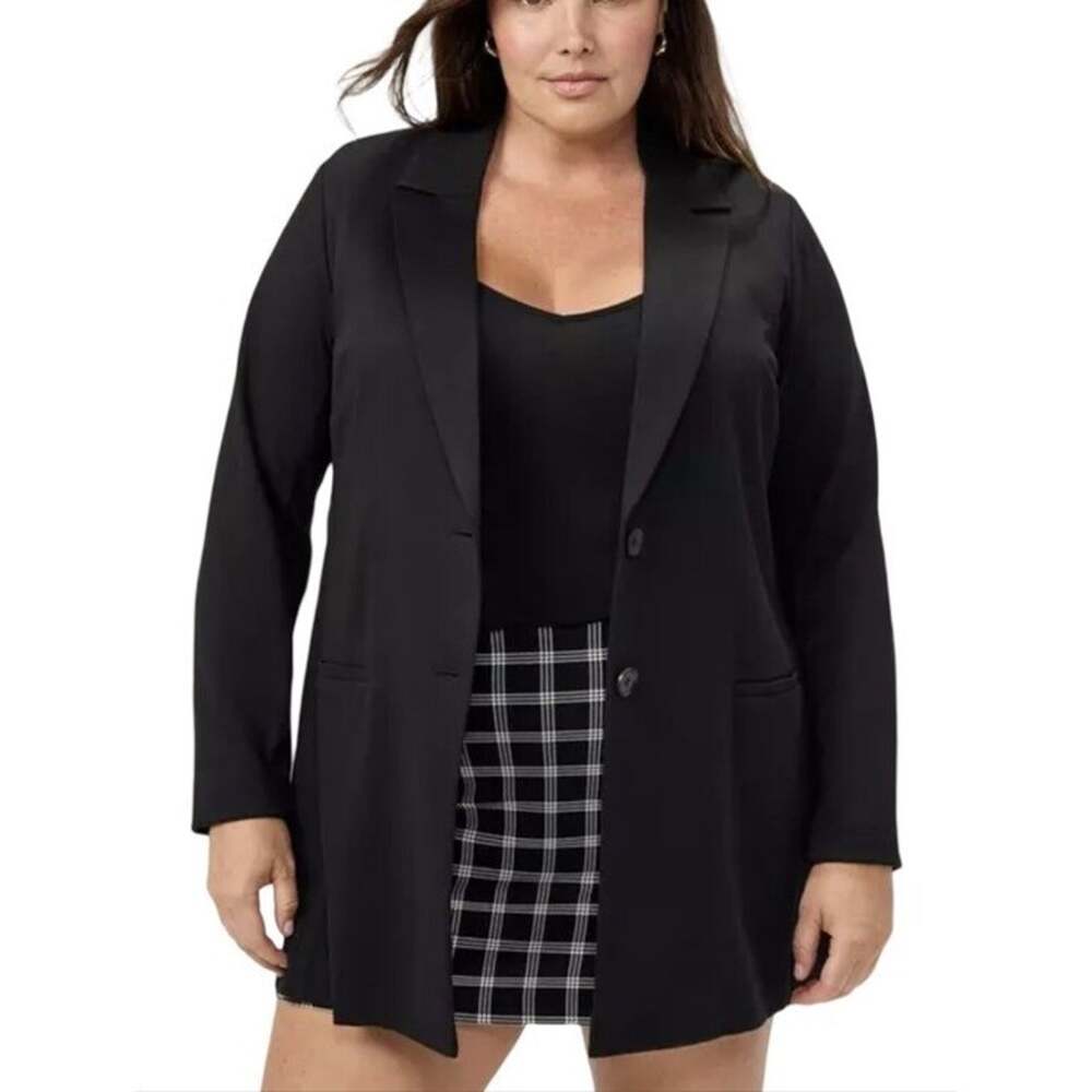 Torrid Womens Black Longline Two Button Notched Lapel Blazer Size Large 0